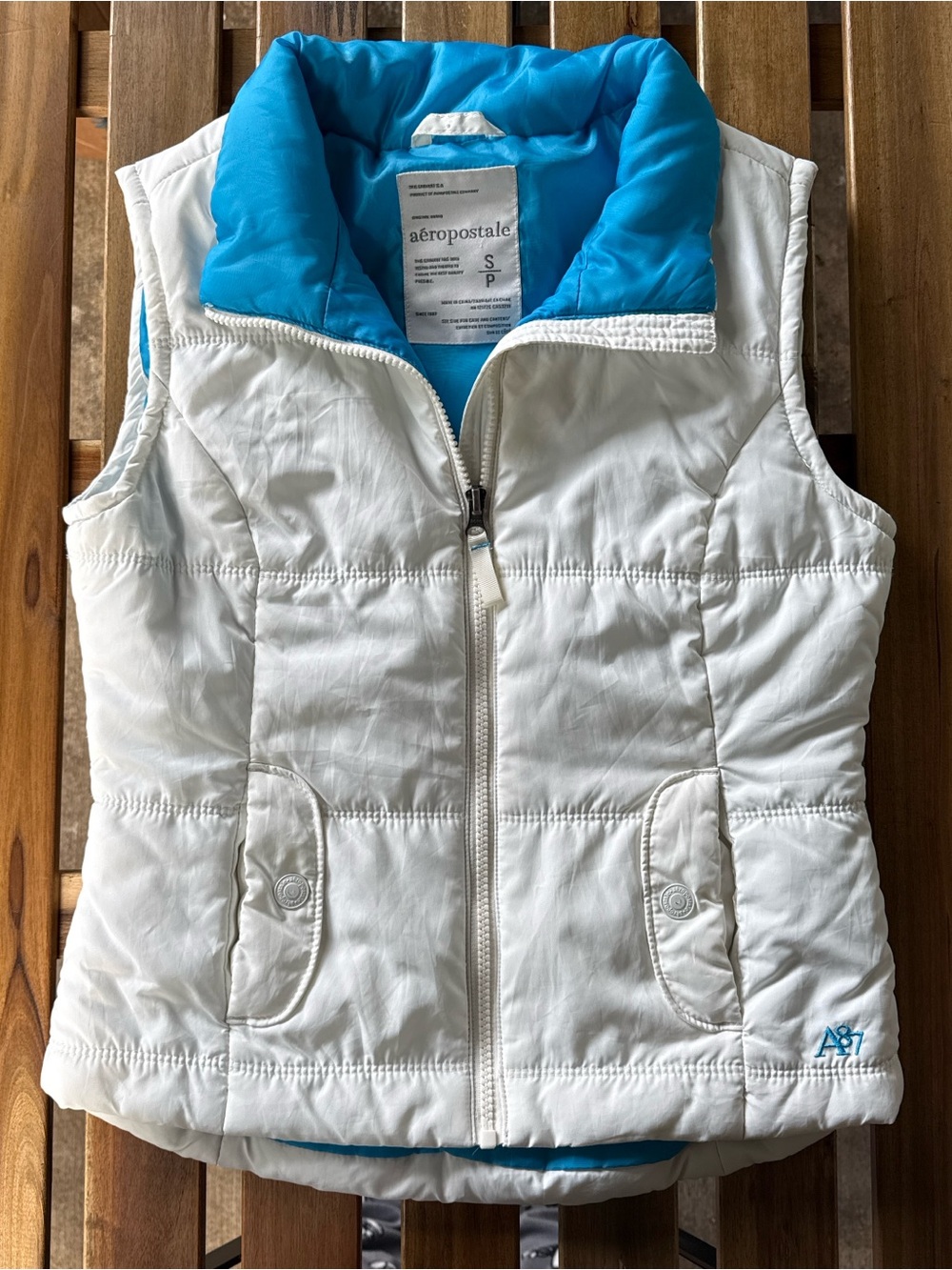 Aeropostale White Puffer Vest with Bright Blue Lining